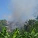 Décharge sauvage en feu
